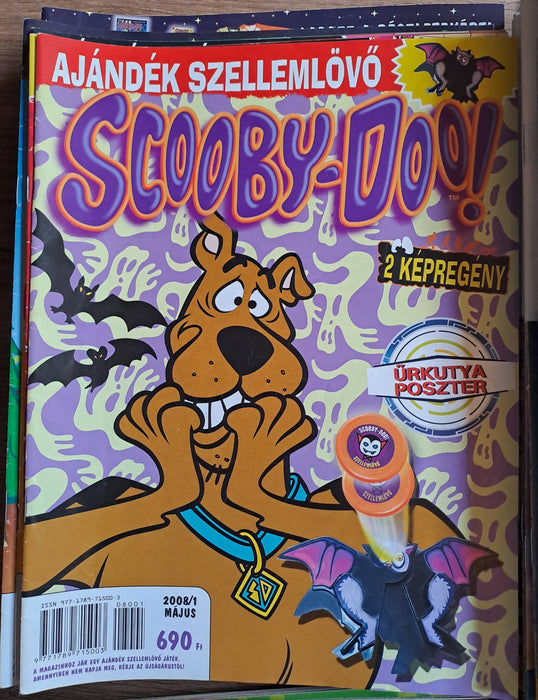 Scooby-Doo képregények és Scooby-Doo felfedezi a világ csodáit-sorozat - 111 füzet
