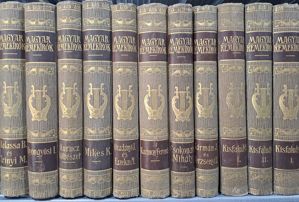 Magyar Remekírók 46 kötete