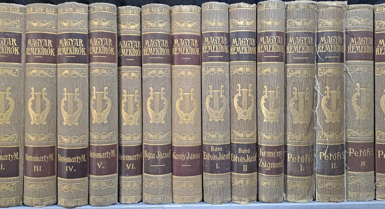 Magyar Remekírók 46 kötete