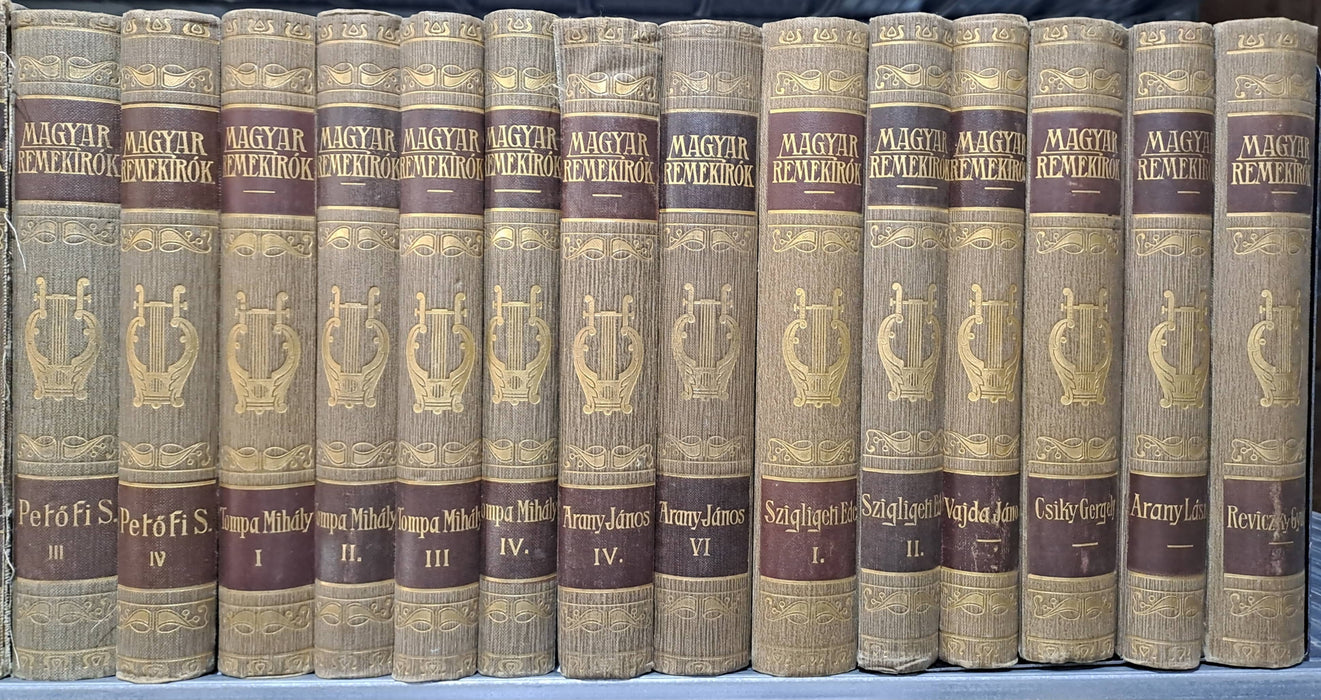 Magyar Remekírók 46 kötete