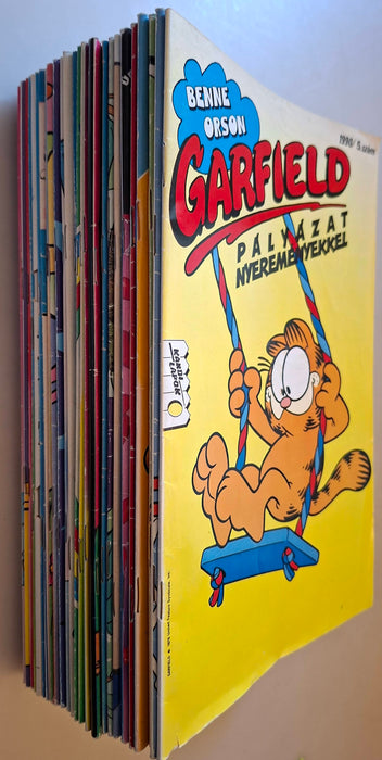 Garfield képregény 1990, 1993-1996 - 30 füzet együtt