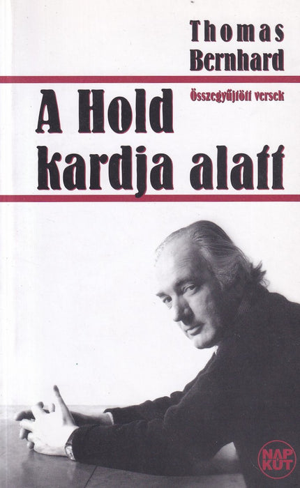 A Hold kardja alatt