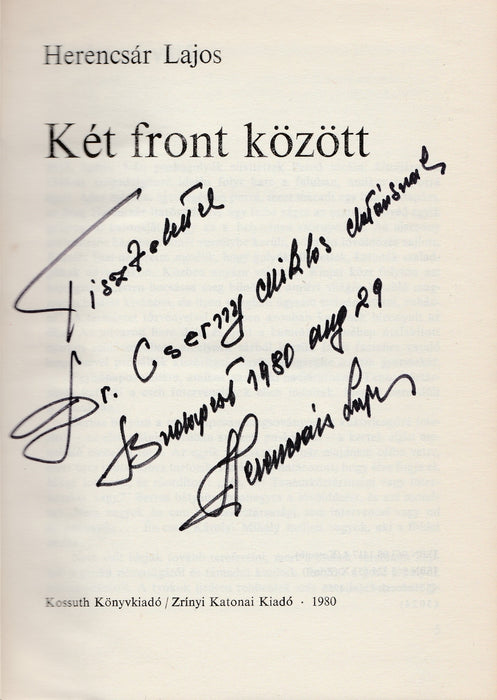 Két front között