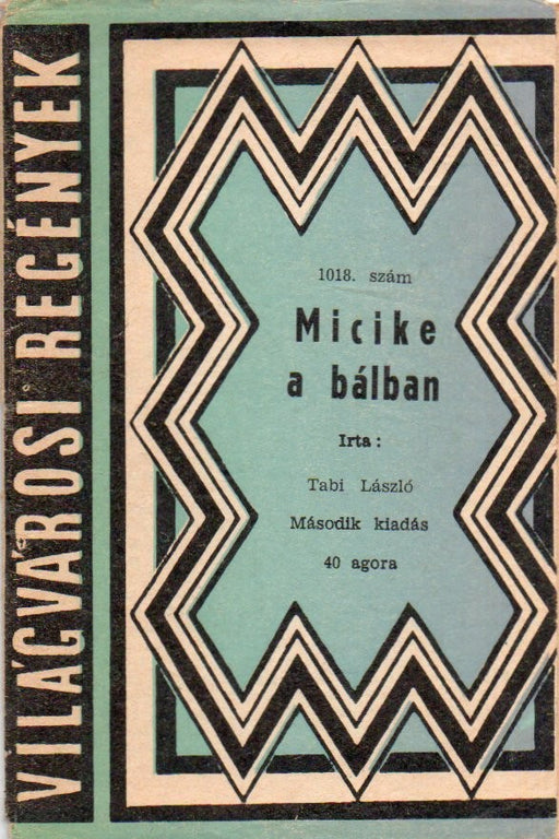 Micike a bálban