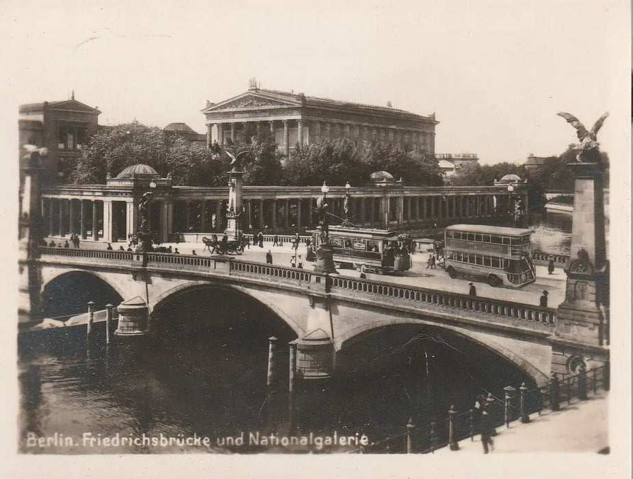 Berlin I. - Oskola Antikvárium