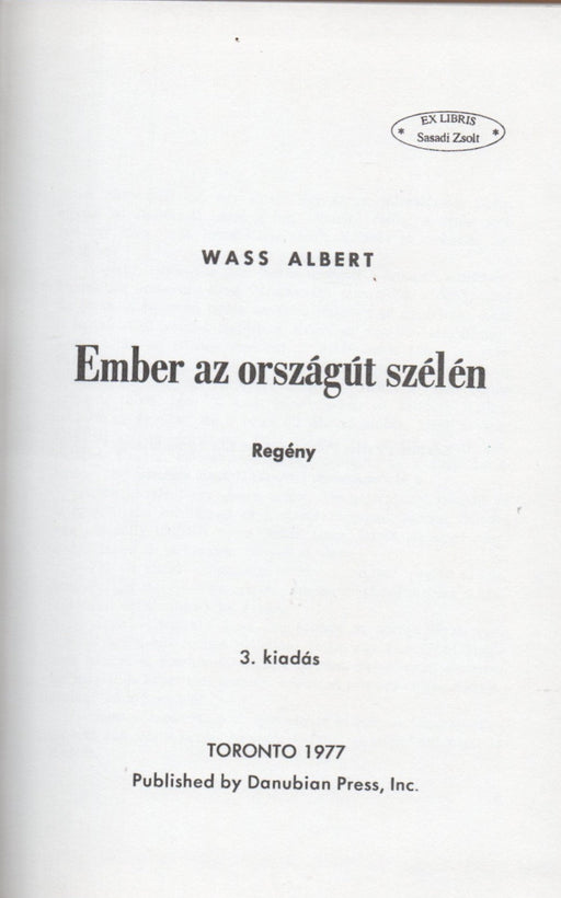 Ember az országút szélén - Oskola Antikvárium
