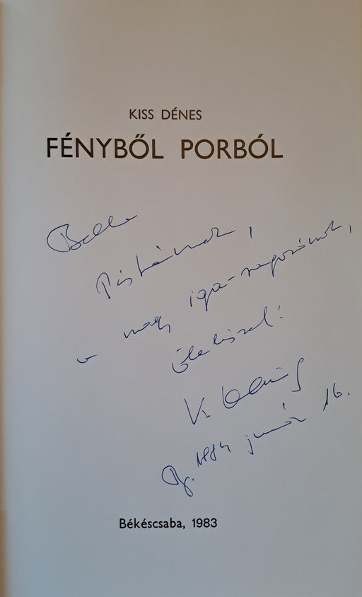 Fényből porból - Oskola Antikvárium