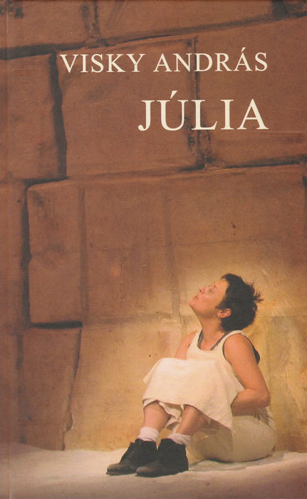 Júlia - Oskola Antikvárium